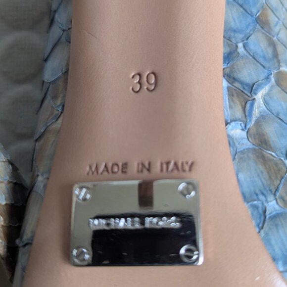 Michael Kors Snakeskin sized 39 EU/8 US Heels - Picture 6 of 16